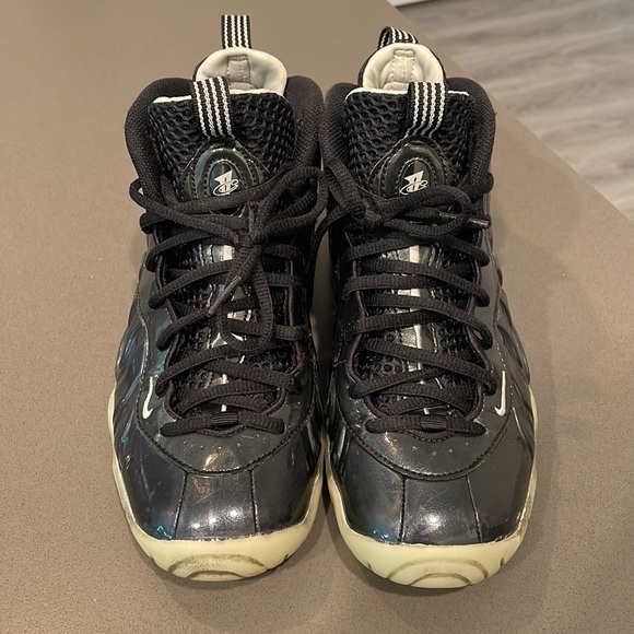 Nike Air Foamposite - Picture 2 of 8